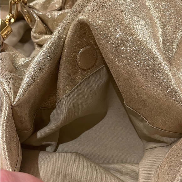 Tory Burch Gold Leather Oversized Dean Hobo EUC - Picture 5 of 11